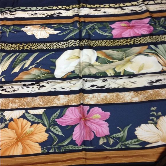Salvador Ferragamo silk scarf blue boarder with hibiscus and lilies animal print - Picture 8 of 13